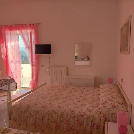 Vista Mare לינה וארוחת בוקר *