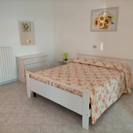 לינה וארוחת בוקר Vista Mare *
